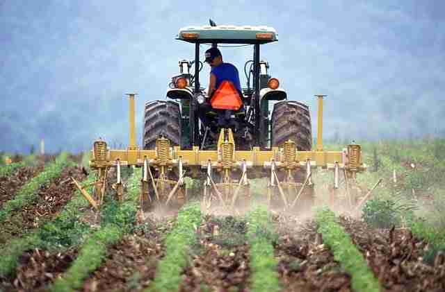 Les véhicules agricoles et les CEE