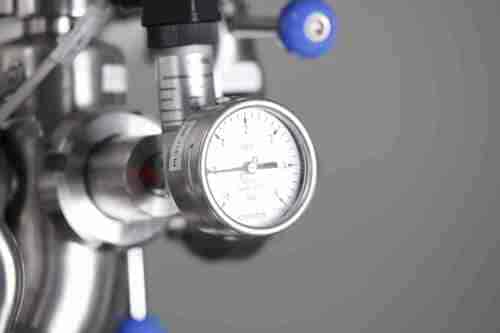 Compresseur d'air basse pression à vis ou centrifuge