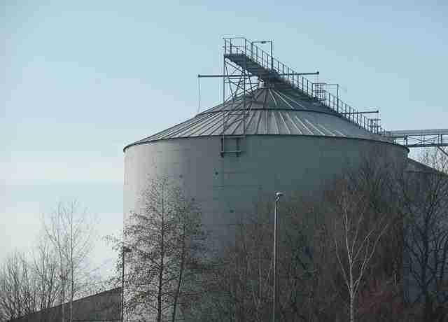 Régulation de la ventilation des silos et des installations de stockage en vrac de céréales